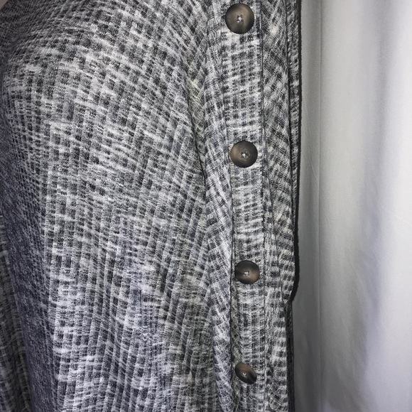 Silverware black and white long sleeve knit - Picture 6 of 10